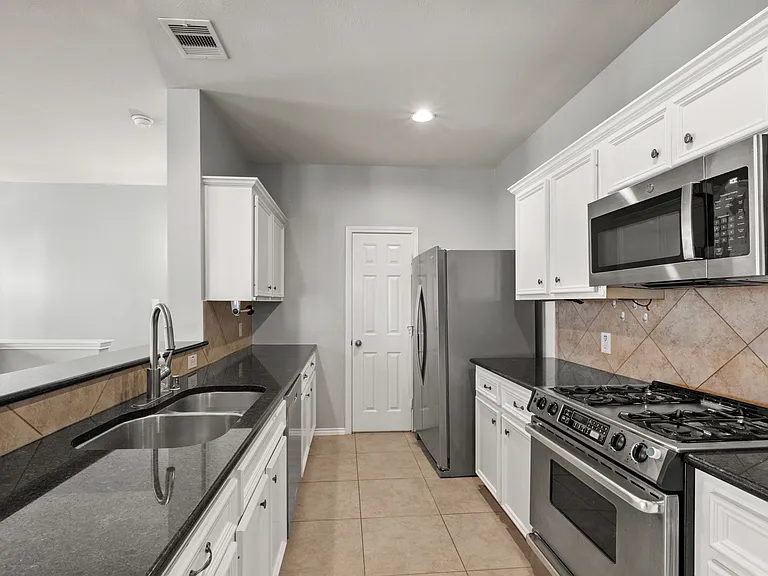 5314 Schuler St — Photo 11