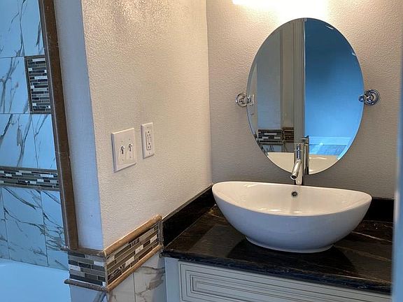 5th image of 1507 W Inwood Dr