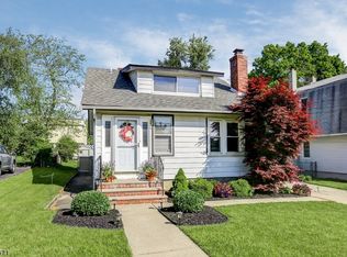 7 Highview Ave, Cedar Knolls, NJ 07927