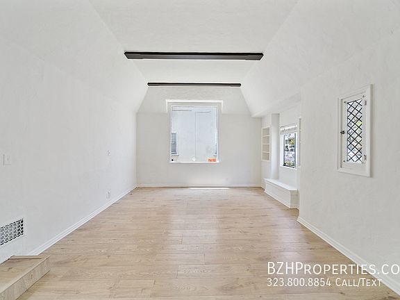 2nd image of 242 N La Peer Dr