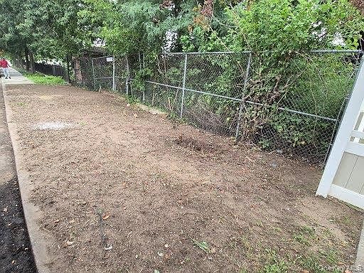 2nd image of 113 Avenue Avenue