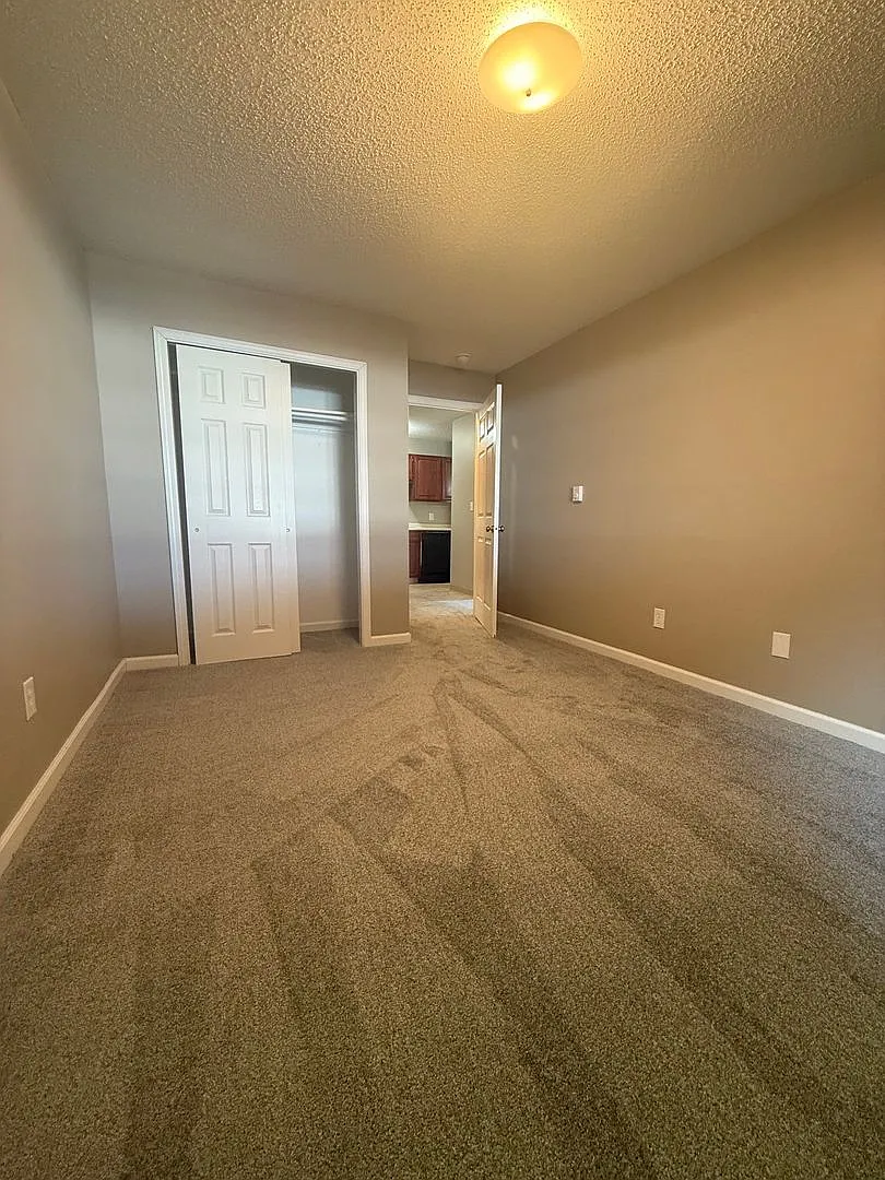 164 Barnstead Drive — Photo 3