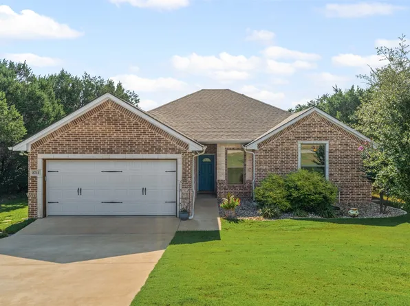 2711 San Gabriel Dr, Granbury, TX 76048