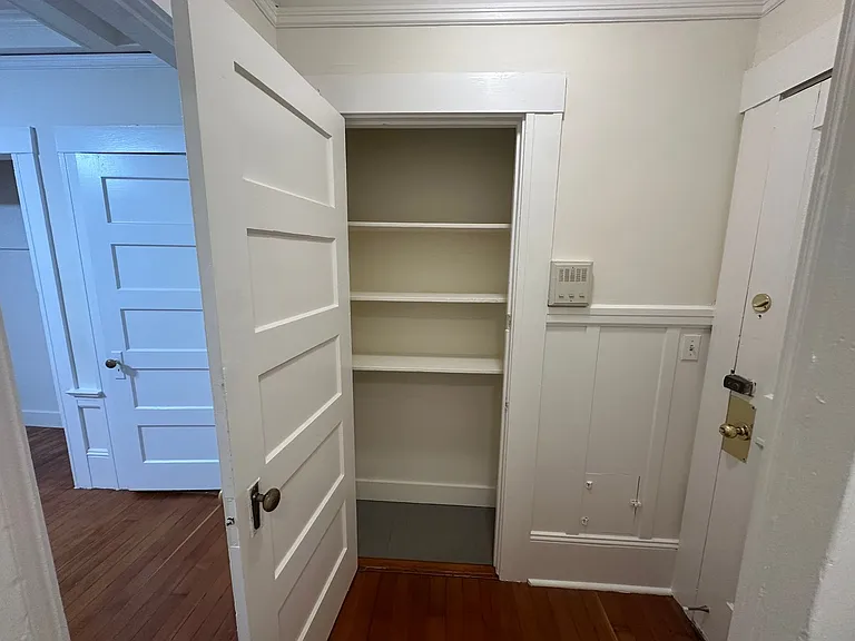 1270 Pine St — Photo 5