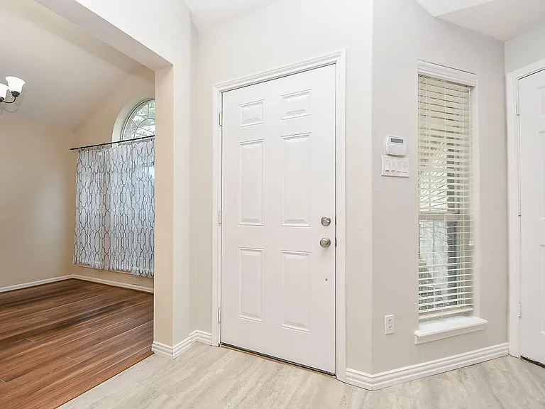 10614 Sunswept Fields Ln — Photo 6