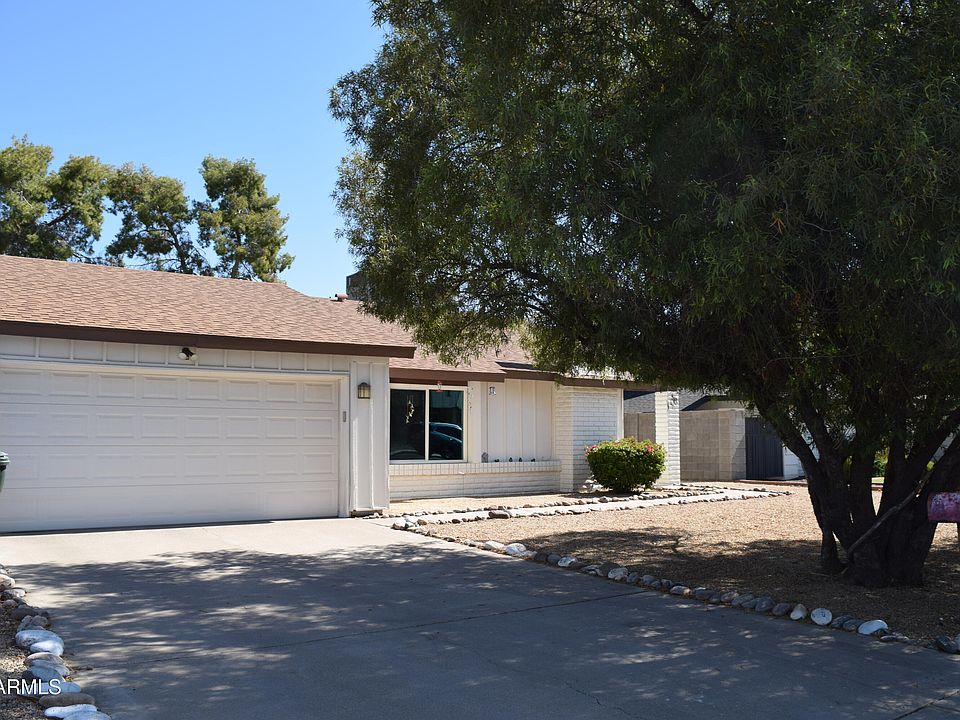 1st image of 2320 W WALTANN Lane
