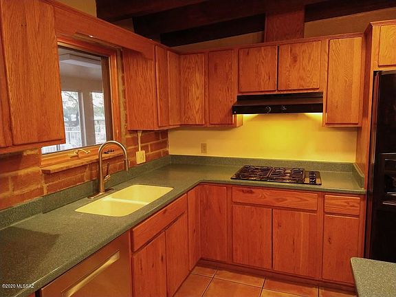 3rd image of 5810 N Sunray Dr