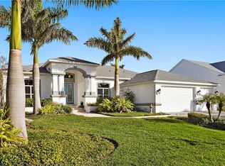 649 Columbus Dr, Tierra Verde, FL 33715