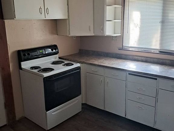 3rd image of 3319 W Juneau Ave #3321