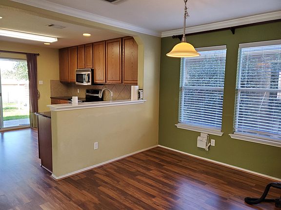 4th image of 11208 Ashbrook Dr