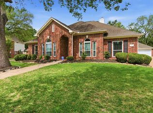 304 Melodywood Dr, Friendswood, TX 77546