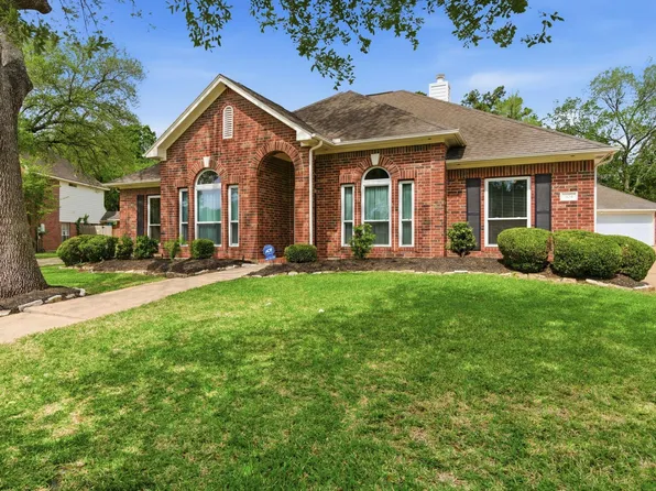 304 Melodywood Dr, Friendswood, TX 77546