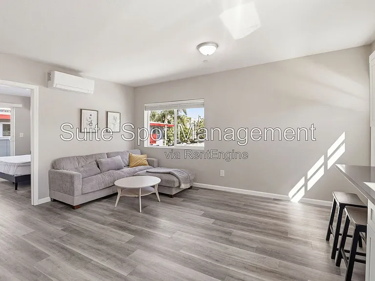 160 Harrison Ave #E3 — Photo 4
