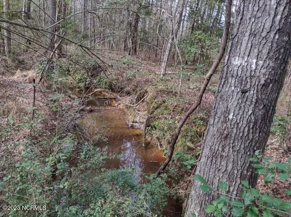 3 Hall Road, Robbins, NC 27325