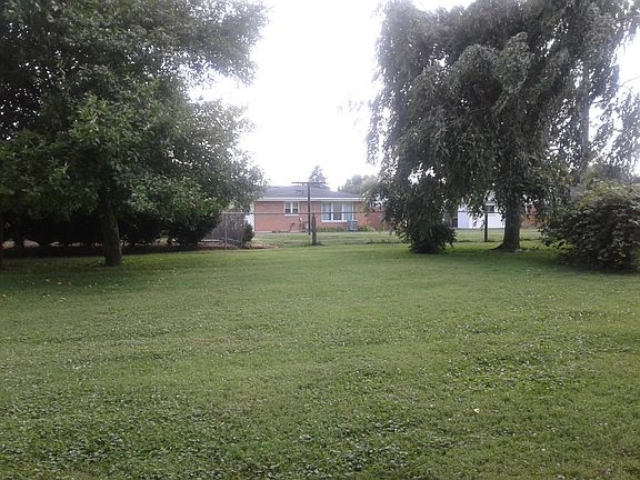 3rd image of 1714 Parkview Dr