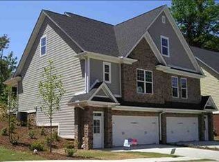 1 Woods Edge Ct, Greenville, SC 29615