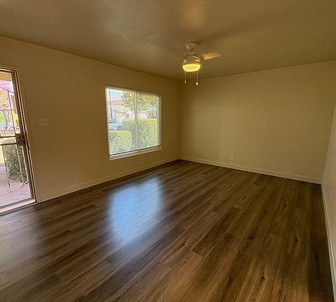 3rd image of 539 Chiquita Ave