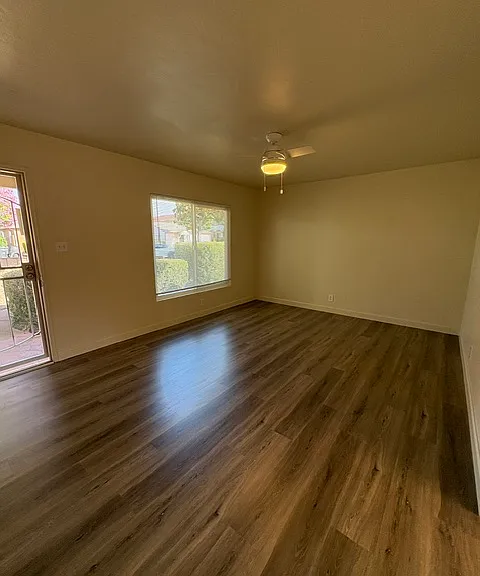 539 Chiquita Ave — Photo 3