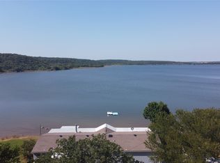 140 Meadow Pond Ct, Runaway Bay, TX 76426
