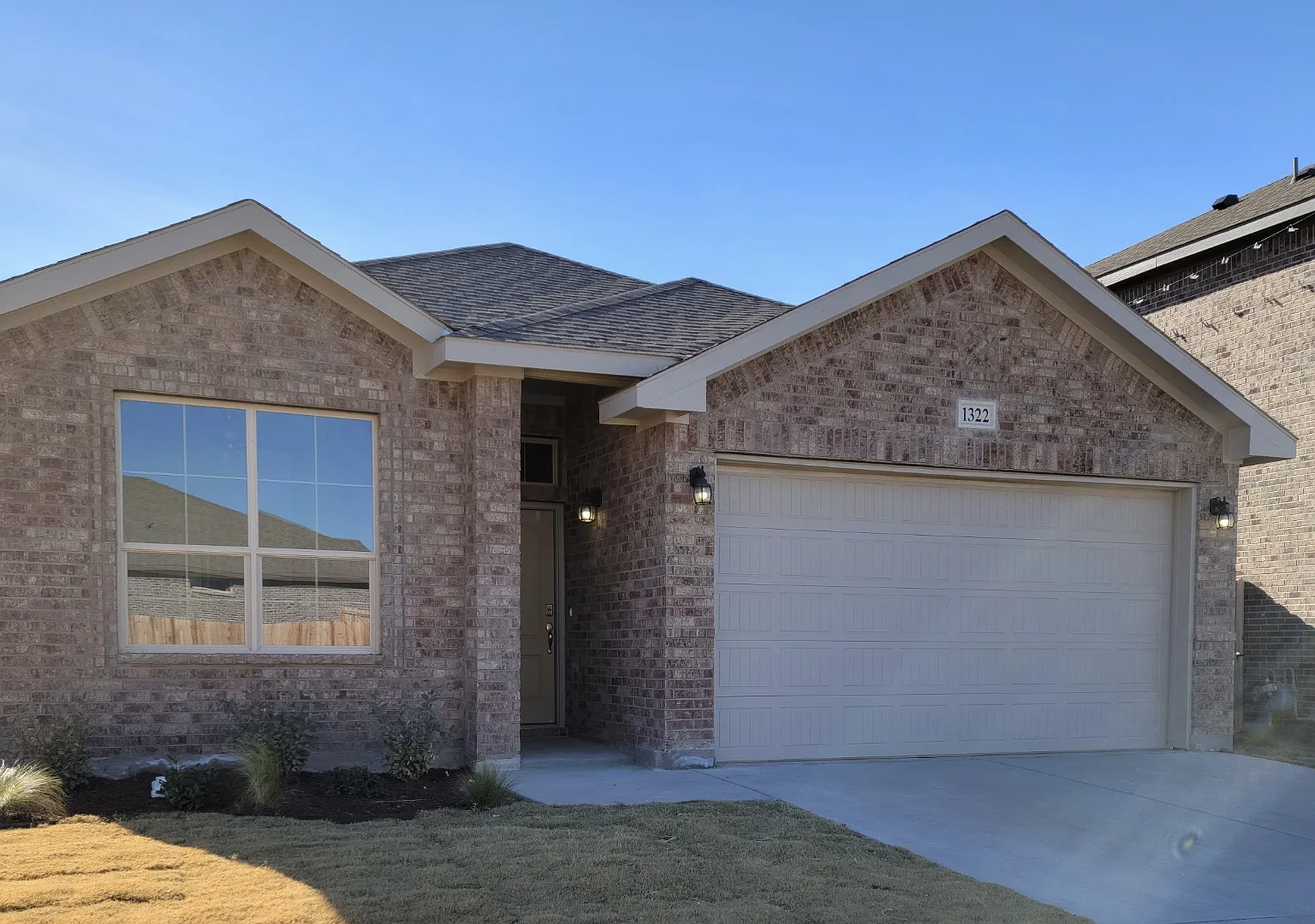 Madrone Ave, Midland — Photo 1