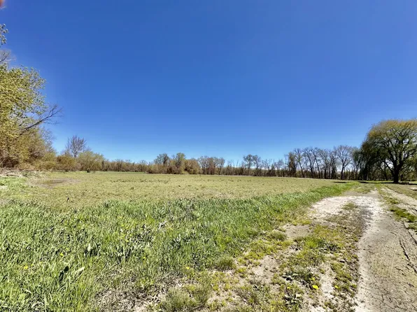 1st Lane, Wethersfield, CT 06109