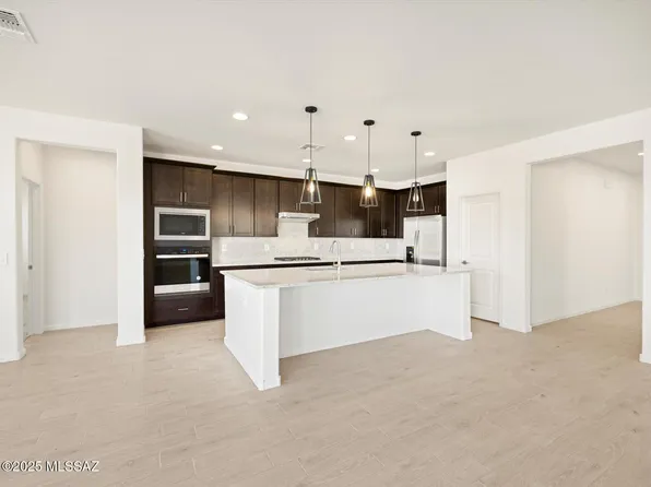 7043 W Ferntree Ln, Tucson, AZ 85757