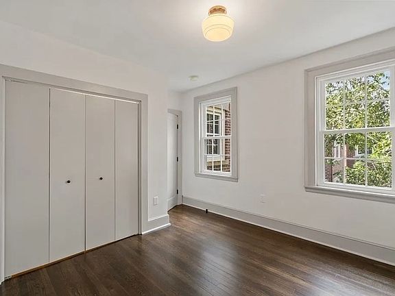 5th image of 10 Dana St APT 14