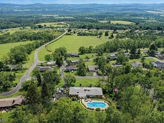 2nd image of 25 Ruth Dr