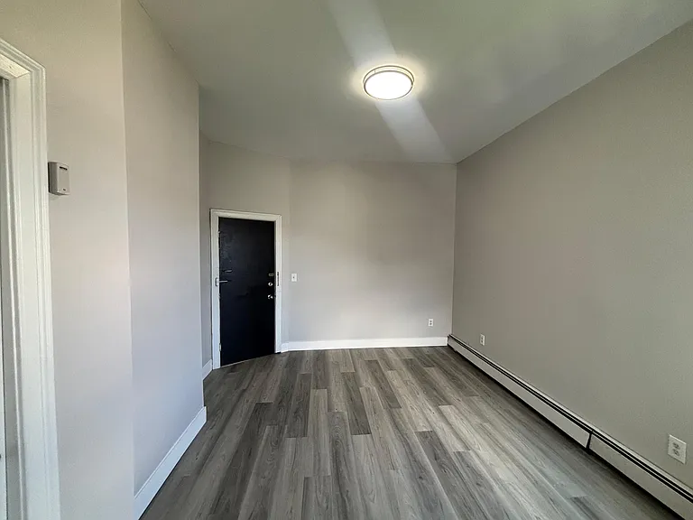 95 Beacon Ave #9E — Photo 6