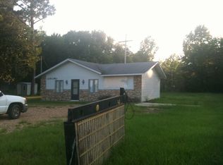 8975 Terry Rd, Terry, MS 39170