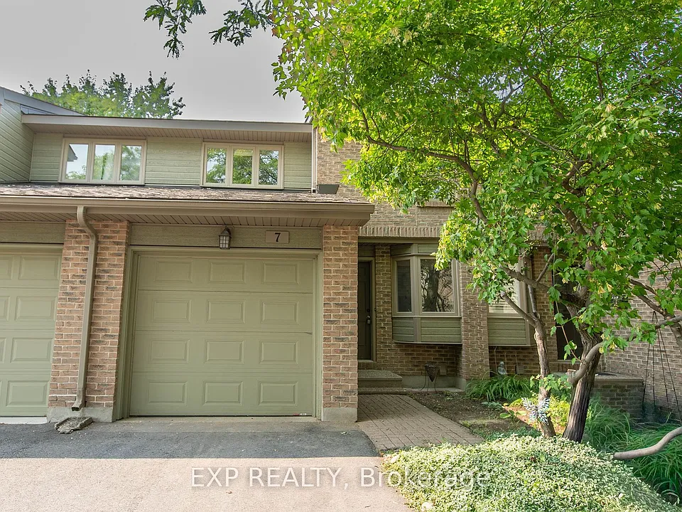 710 Coronation Ave #7