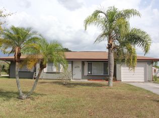 1950 SE Rainier Rd, Pt Saint Lucie, FL 34953