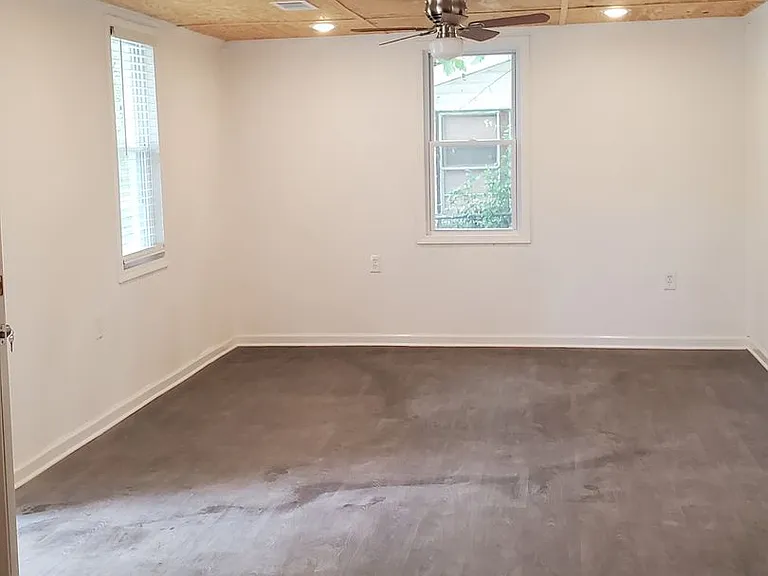155 Circle Dr — Photo 11