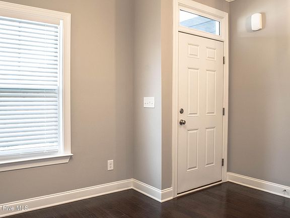 3rd image of 3146 Wayne Drive