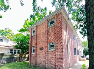 3015 E 81st St #4, Chicago, IL 60617