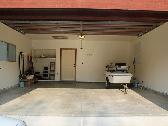 3rd image of 3429 Cedar Dr