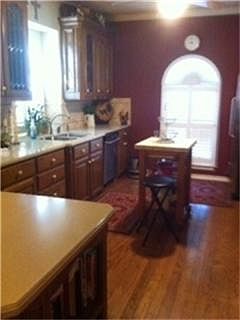 5th image of 604 Mockingbird Pl