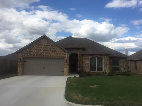 2203 Wells Fargo Ct, Bridgeport, TX 76426