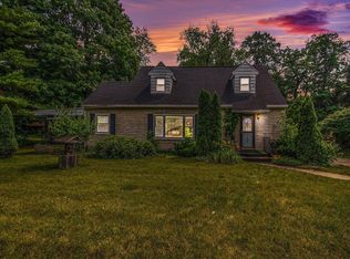 244 E Willow Dr, South Bend, IN 46637