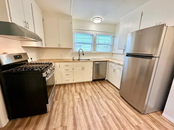 (undisclosed Address), Anacortes, WA 98221