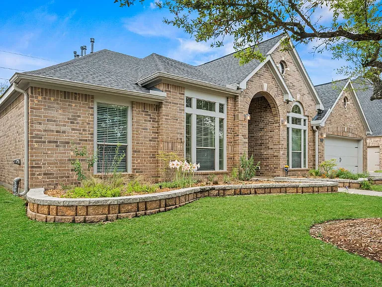 2818 Red Maple Dr — Photo 33