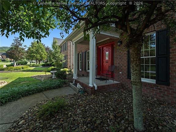 5th image of 133 Willowood Cir