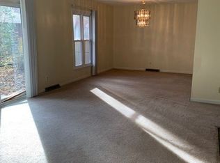 1001 Shurts St, Urbana, IL