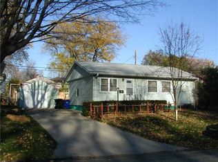 5110 Harbet Ave NW, Cedar Rapids, IA 52405