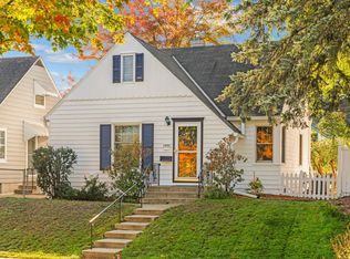1860 Wordsworth Ave, Saint Paul, MN 55116