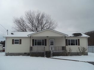 2910 Ritter Dr, Shady Spring, WV 25918