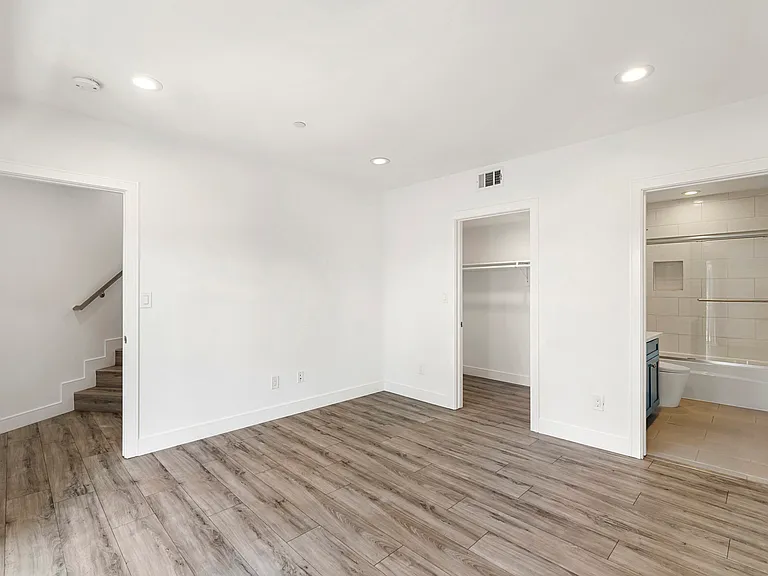 2414 S West View St #2416.5 — Photo 33