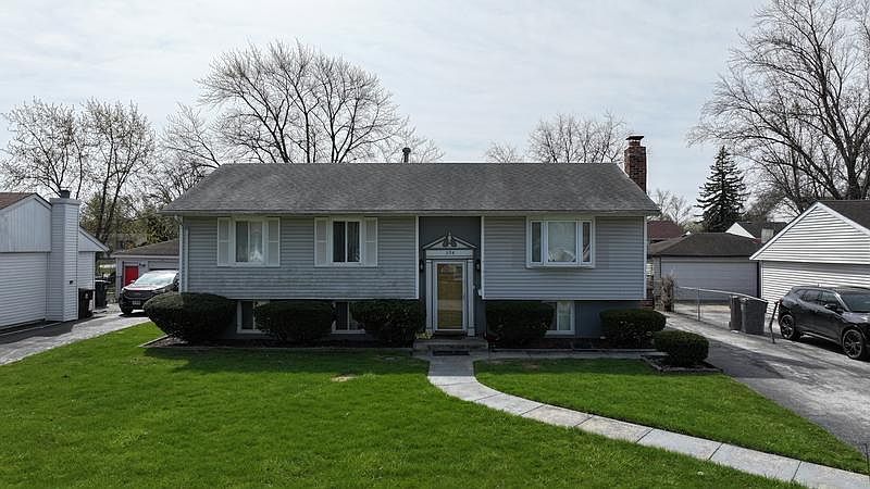 1st image of 304 E Birch Dr