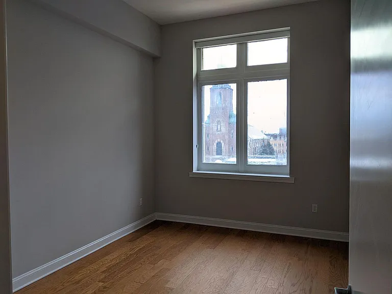 622 Main St — Photo 18