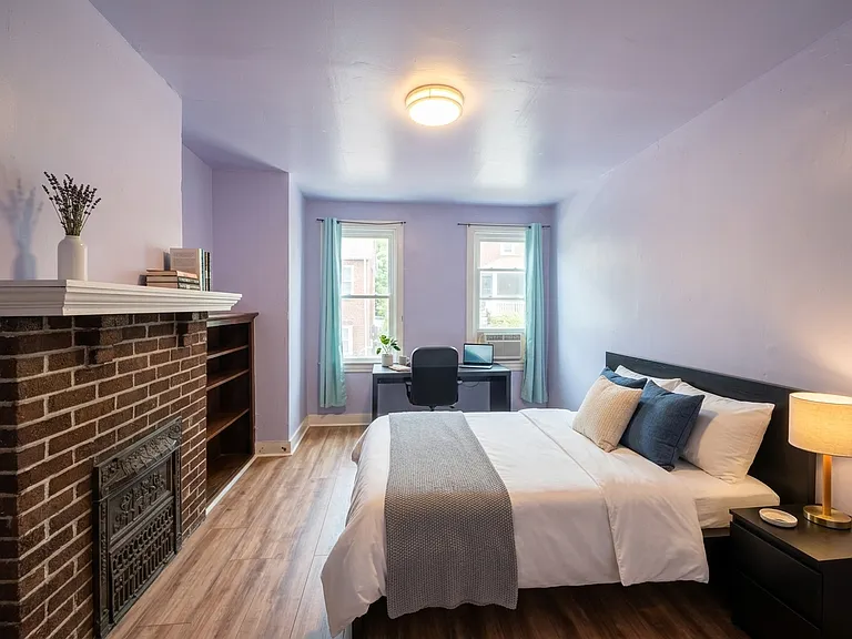 1033 Flemington St — Photo 4
